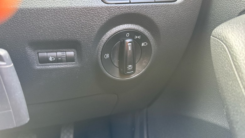 Skoda Fabia 1.0 MPI SE 5dr Petrol Hatchback